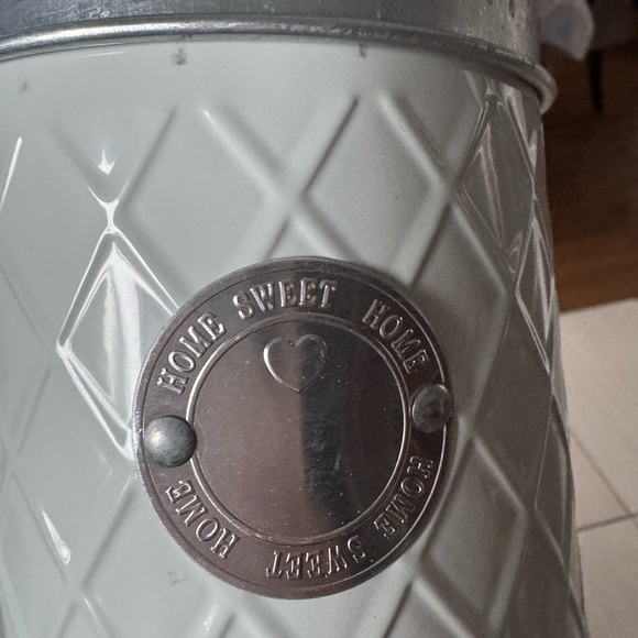 Vintage White and Silver Textured galvanized steel for tea and other ess… - Picture 10 of 11